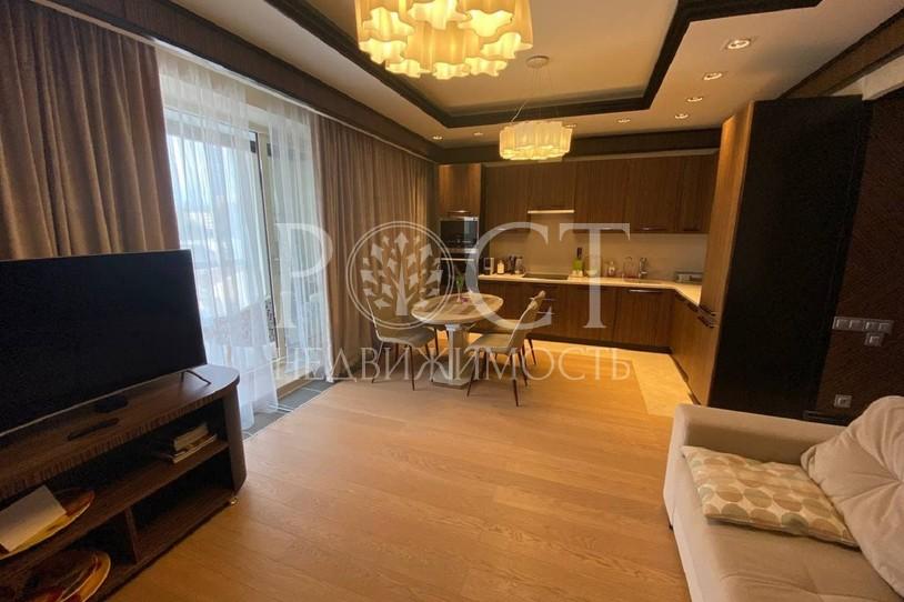 3 комн. квартира, 100 м², 4/6 эт.