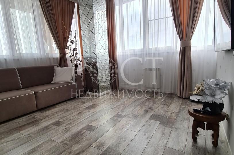 2 комн. квартира, 61.7 м², 9/9 эт.