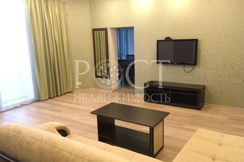 3 комн. квартира, 110 м², 18/2 эт.