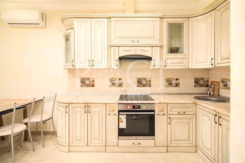 3 комн. квартира, 44 м², 1/14 эт.