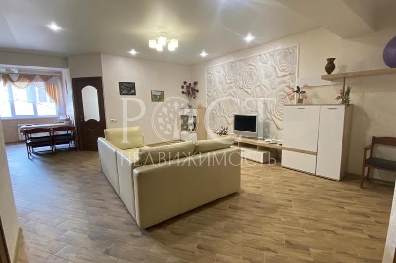 4 комн. квартира, 95.6 м², 4/2 эт.