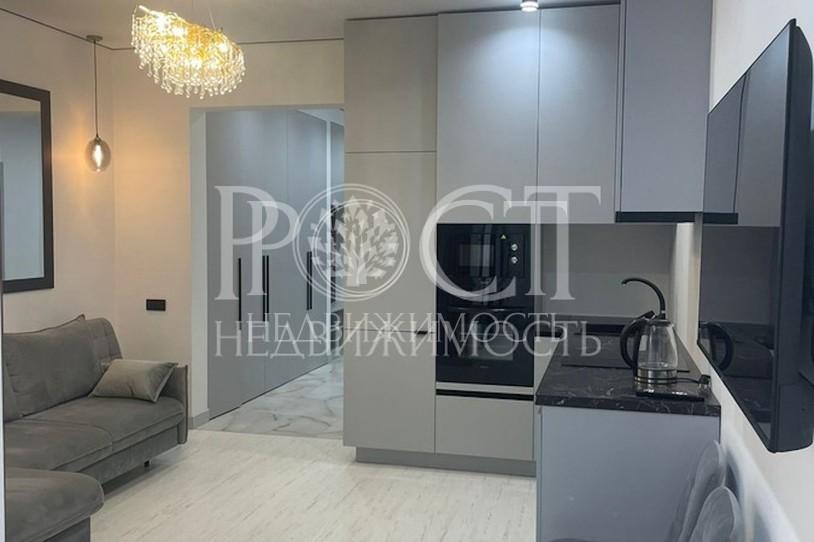 4 комн. квартира, 70 м², -1/35 эт.