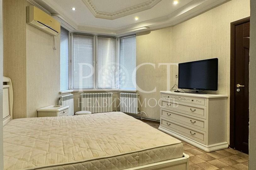 2 комн. квартира, 49.7 м², 6/2 эт.