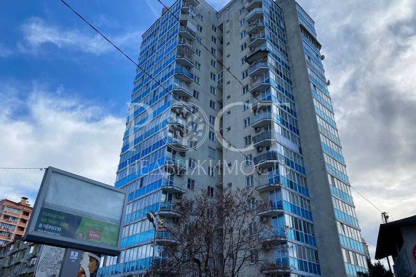 2 комн. квартира, 70 м², 7/17 эт.