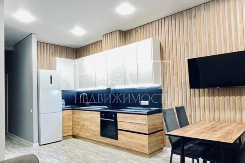 4 комн. квартира, 87 м², 20/8 эт.