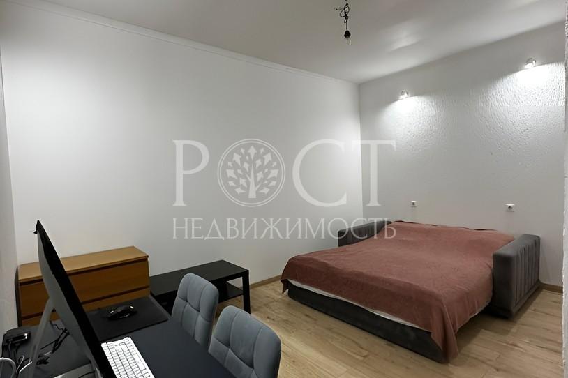 2 комн. квартира, 56 м², 8/10 эт.