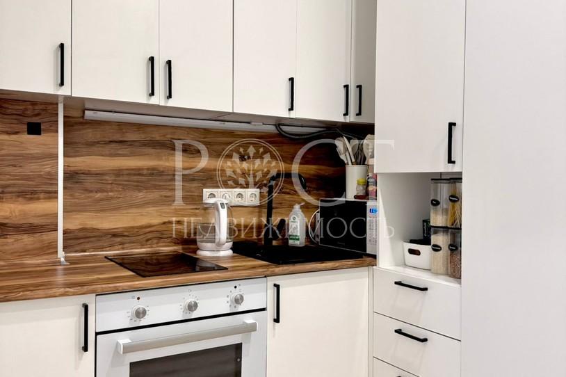 Студия комн. квартира, 27.3 м², 1/11 эт.