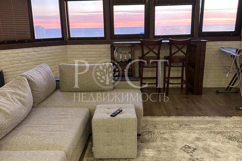 2 комн. квартира, 56 м², 14/14 эт.