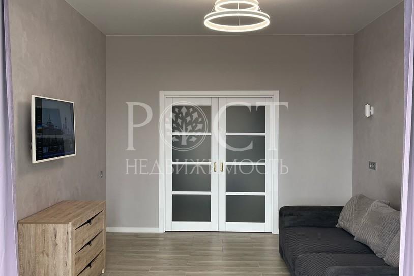 2 комн. квартира, 90 м², 21/22 эт.